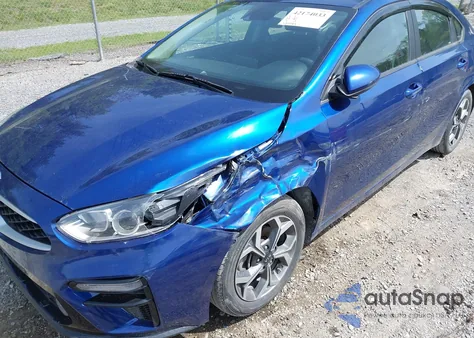 2019 Kia Forte Lxs z USA, uszkodzony, nr VIN 3KPF24AD2KE115108